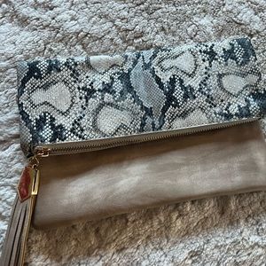 Faux snakeskin & faux tan leather clutch.